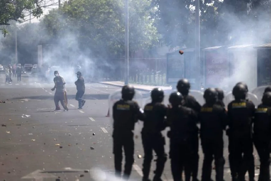 Presidente de Guatemala deroga seguro obligatorio a favor de terceros que generó protestas