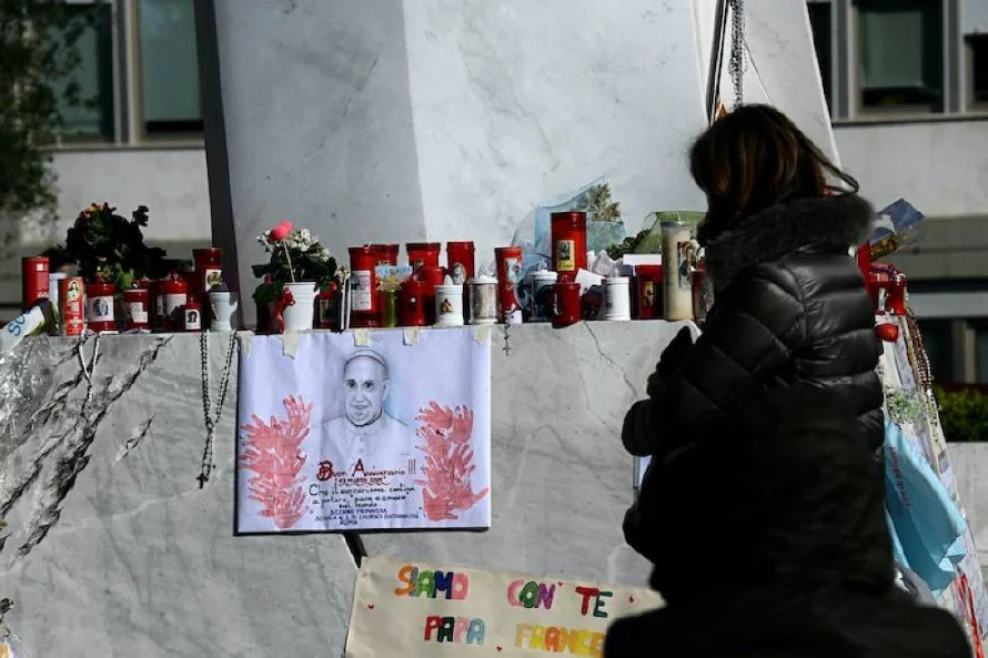 El papa Francisco hará el domingo su primera aparición pública desde su hospitalización