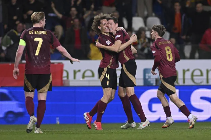Remontada de Bélgica ante Ucrania (3-0), que se quedó sin el ascenso