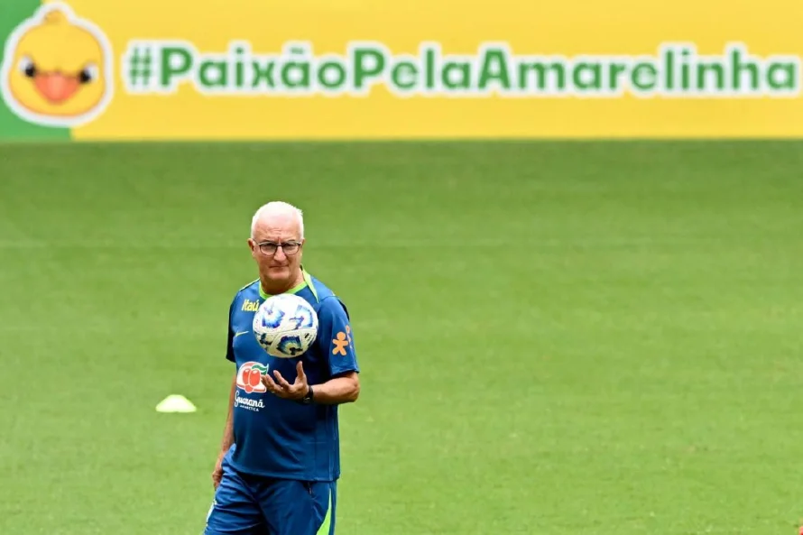Técnico de Brasil afirma que el clásico contra Argentina se lo llevará "quien erre menos"