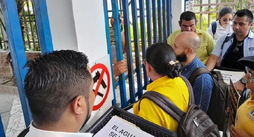 Con 59,906 firmas, organizaciones piden declarar inconstitucional ley de minería metálica