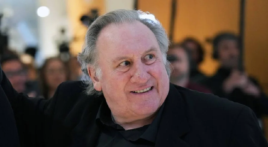 Depardieu, juzgado por agresiones sexuales, niega "manosear" a las mujeres