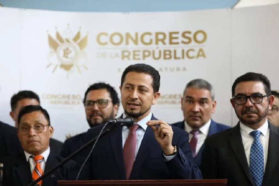 El Congreso de Guatemala derogará un polémico aumento salarial que generó críticas