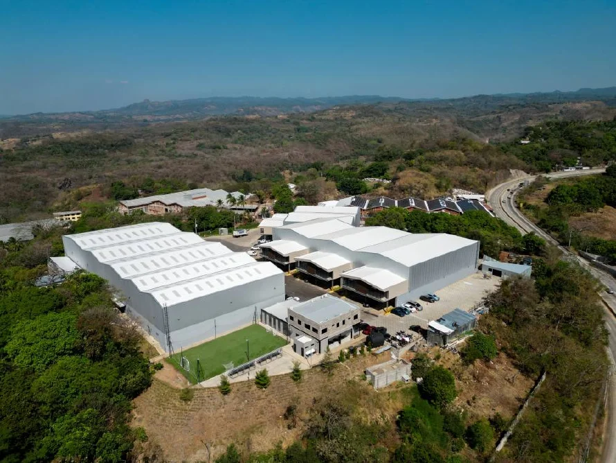 Inauguran el primer complejo de bodegas tokenizadas en El Salvador