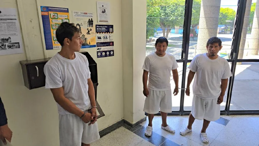 Acusan a tres ecuatorianos por tráfico de $38 millones en drogas