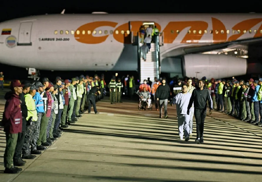 Venezuela recibe un nuevo vuelo con 178 deportados de EEUU, entre ellos mujeres