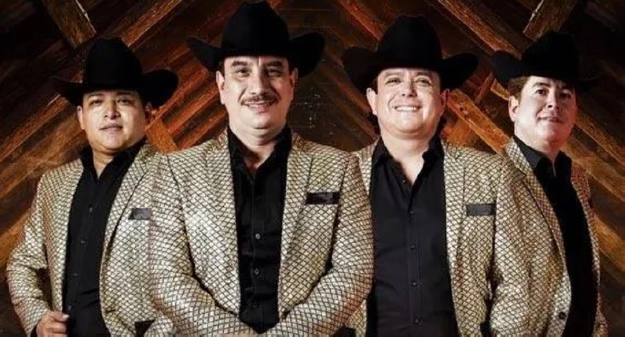 Los Alegres del Barranco se disculpan por show con imágenes de líder de cártel
