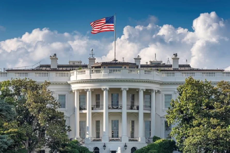 Diputados areneros piden que Bukele abogue por migrantes y aranceles con Trump