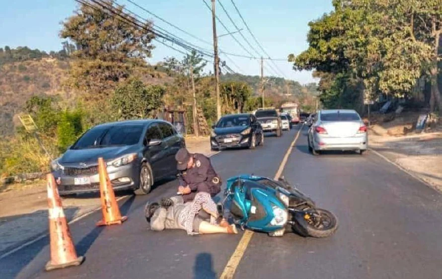 Al menos tres muertos y 10 heridos dejaron accidentes de tránsito desde la noche del jueves