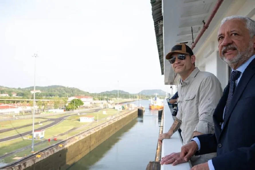 Secretario de Defensa de EEUU reconoce "la soberanía irrenunciable de Panamá sobre el Canal"