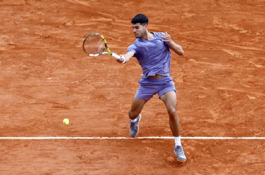 Carlos Alcaraz avanza a cuartos de Montecarlo tras arrollar a Altmaier