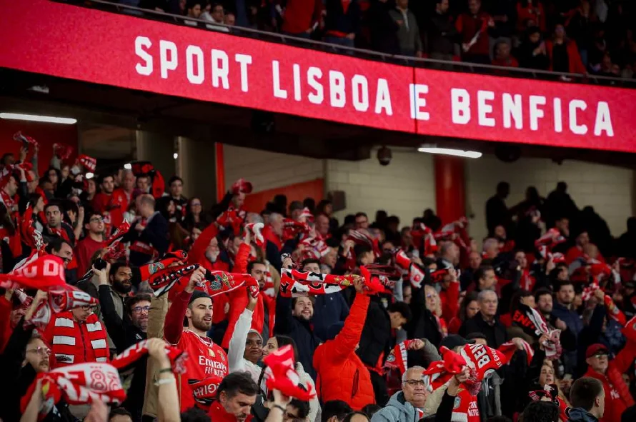 La UEFA prohíbe a Benfica vender entradas para su próximo partido europeo