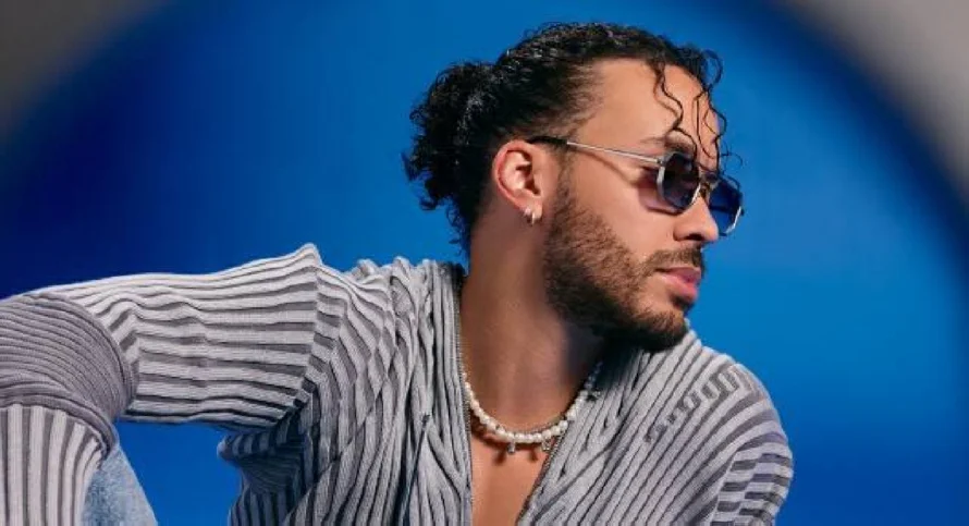 El cantante Prince Royce resucita el mítico tema "How Deep Is Your Love"