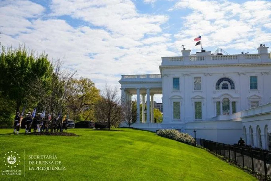 Programa de la visita de Bukele a la Casa Blanca en donde se reúne con Trump