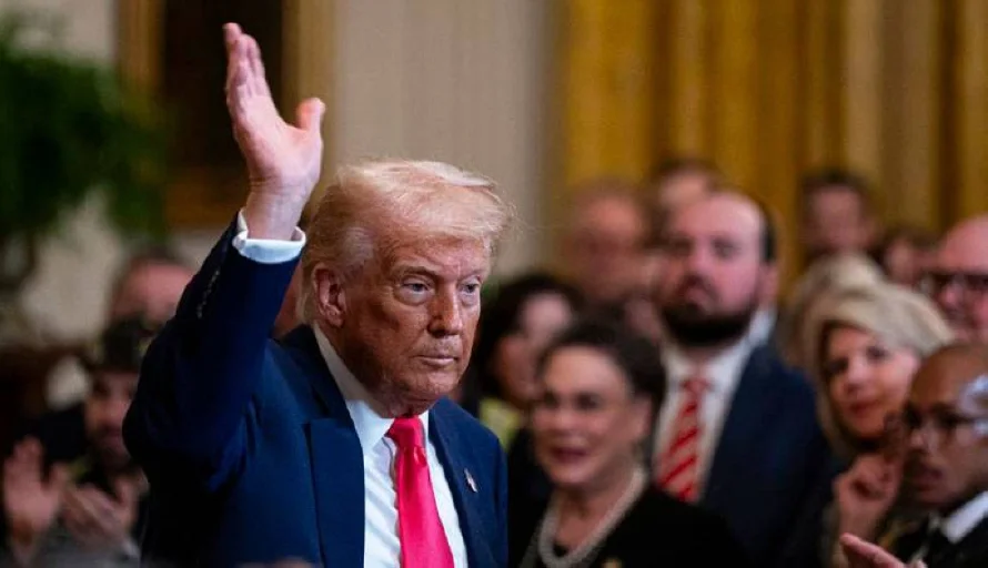 La Administración Trump congela $2,200 millones a la Universidad de Harvard