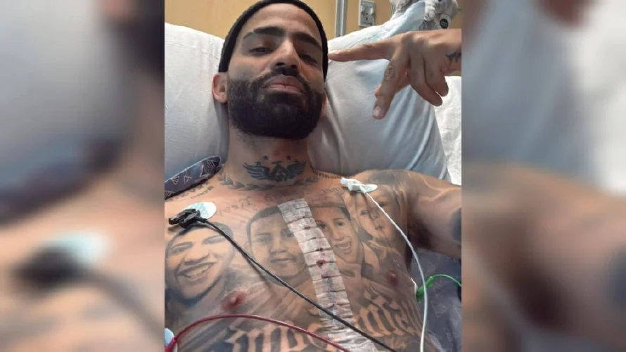 Arcángel pasa "la prueba más grande" de su vida tras intervención en su corazón "enfermo"