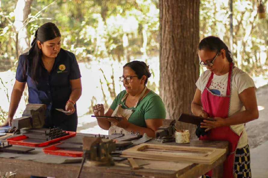 Fundación Gloria Kriete lanzó convocatoria 2025 con fondos para ONGs y desarrollo comunitario en El Salvador