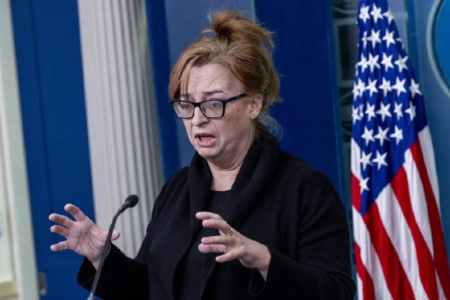 Portavoz de Trump presenta testimonio de madre de asesinada por un salvadoreño en EEUU