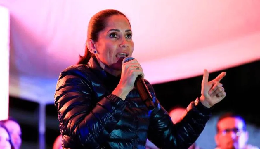González vuelve a denunciar "irregularidades" y pide publicar actas de comicios en Ecuador