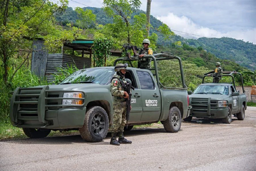 Salvadoreños asesinados en ataque a migrantes no habían disparado a militares mexicanos, revela investigación