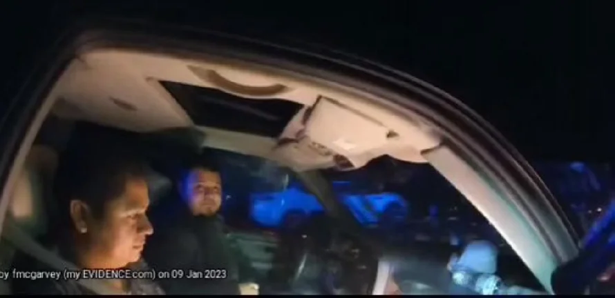 DHS dice agente de EEUU vio a ocho personas viajando con Kilmar Ábrego en 2022 y sospechó de "trata"