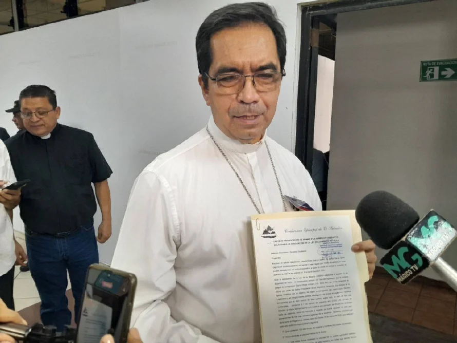 Iglesia católica reitera petición al gobierno para derogar ley que permite la minería