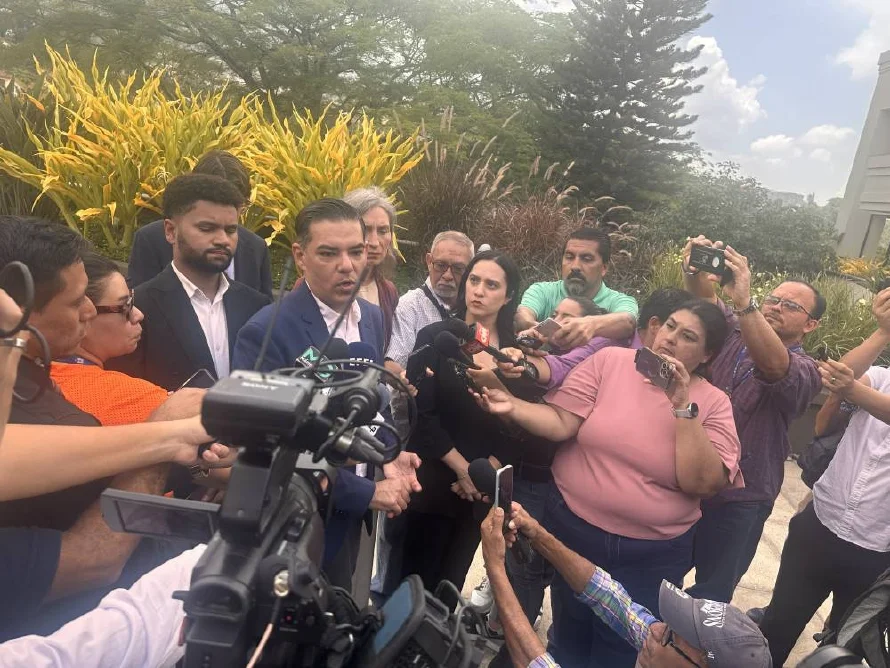 Congresistas y abogado piden retorno y "prueba de vida" de Kilmar Ábrego: "Esto no es solo sobre Kilmar"
