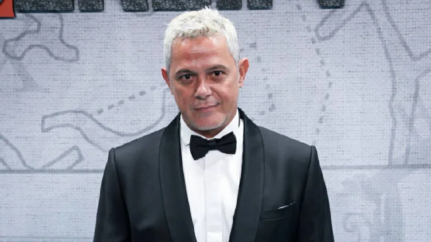 Desde Sanz hasta Bizarrap... Las estrellas se despiden del papa Francisco