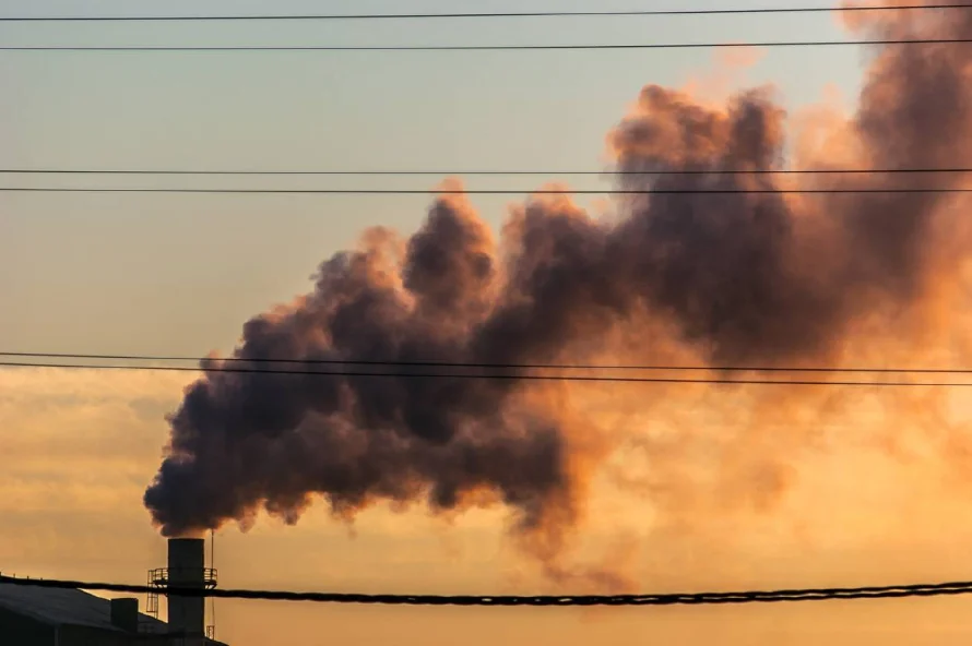 La contaminación del aire afecta al 46 % de EE.UU., especialmente a comunidades latinas