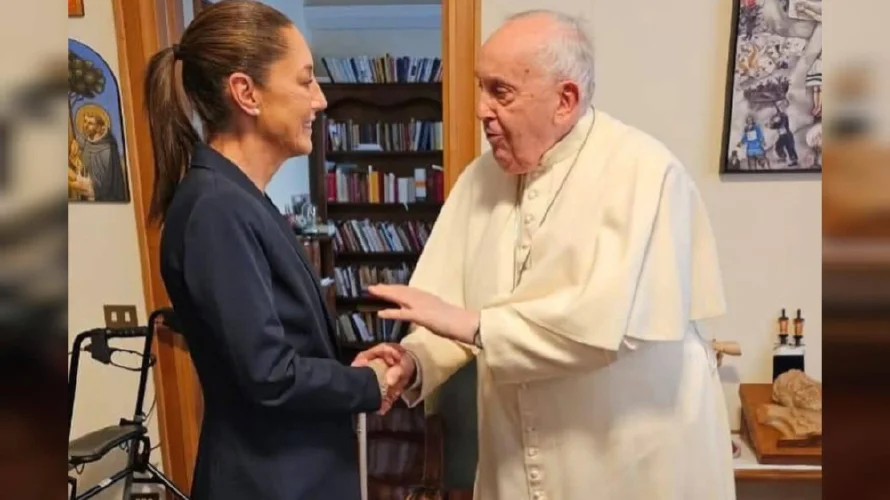 La presidenta de México defiende no ir al funeral del papa Francisco ante las críticas
