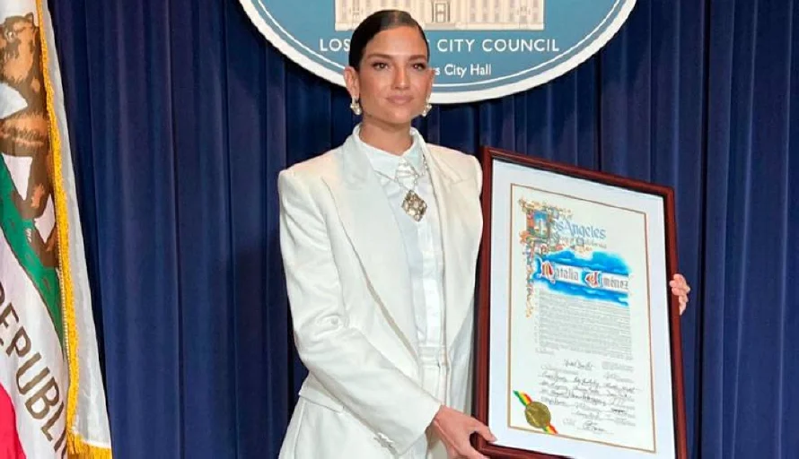 Natalia Jiménez nombrada Reina de Fiesta Broadway 2025 en Los Ángeles