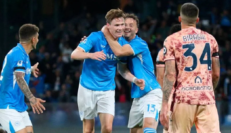 El Nápoles asalta el liderato de la liga italiana, tras nueva derrota del Inter