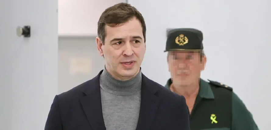 Procesan al hermano de Pedro Sánchez por tráfico de influencias y prevaricación