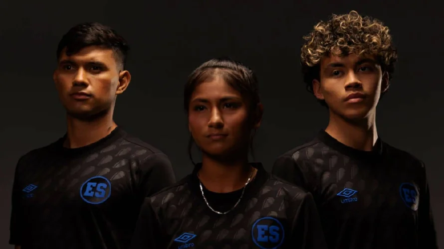 Selecta presenta tercera indumentaria para eliminatorias y Copa Oro 2025