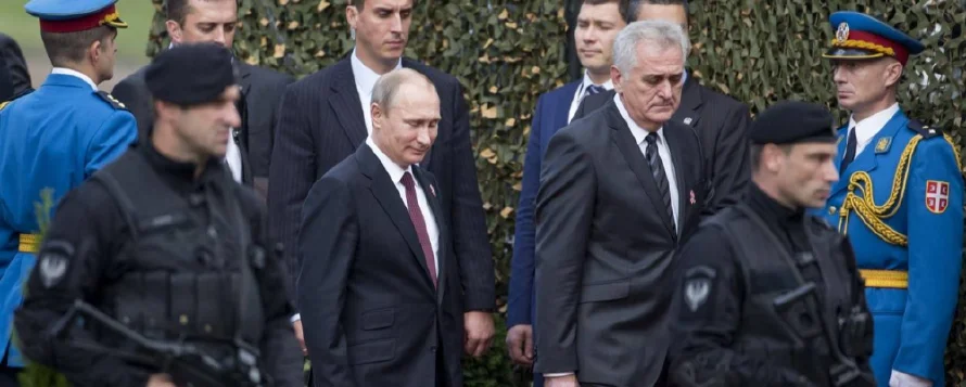 Trump considera "absurda" la tregua de tres días de Putin