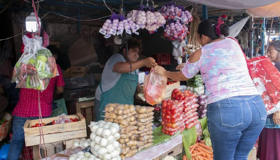 El precio de la canasta básica baja $1.7 en marzo y cierra en $245.8 en la zona urbana
