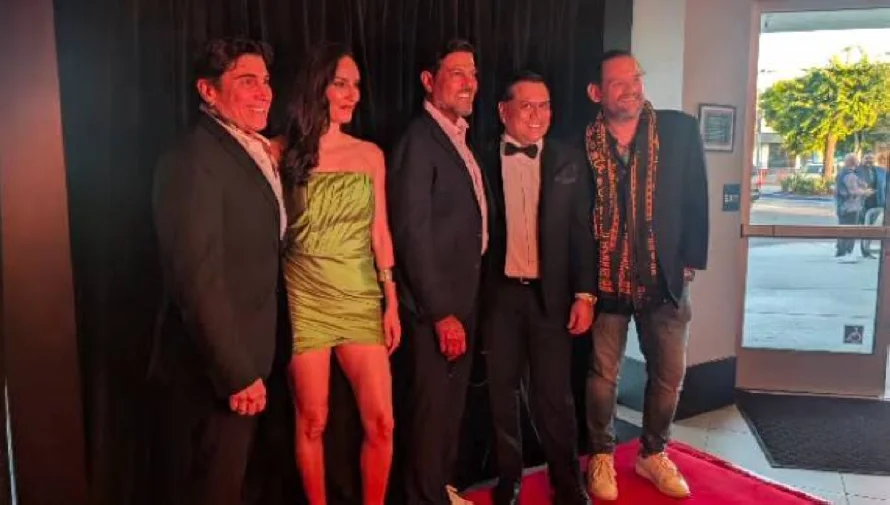 La Tenchis debuta con "La Balada de Hortensia" en Los Ángeles