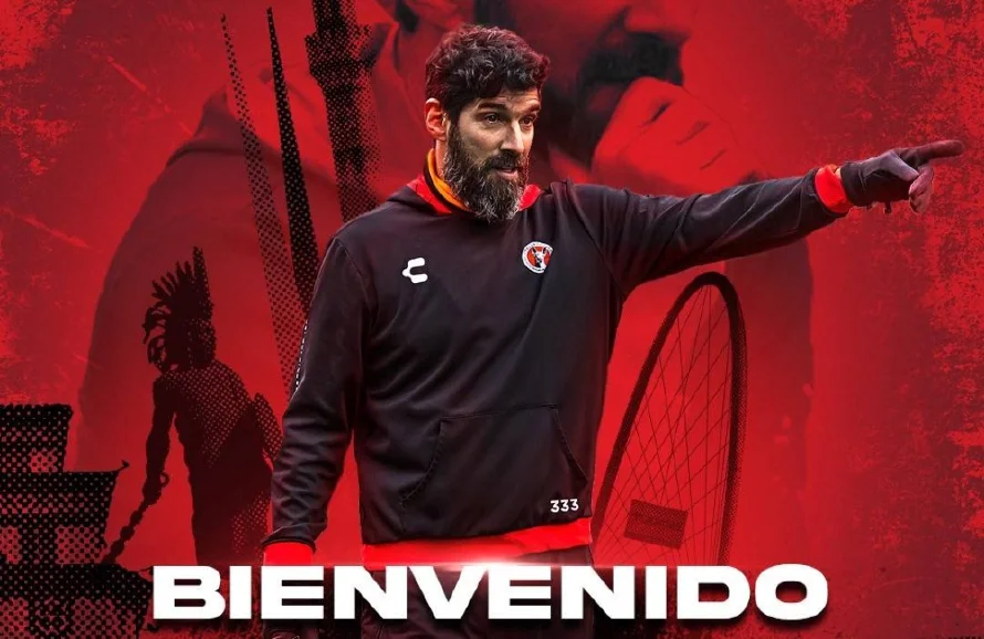 Loco Abreu, con pasado en Santa Tecla, dirigirá al Tijuana en el Apertura 2025 en México