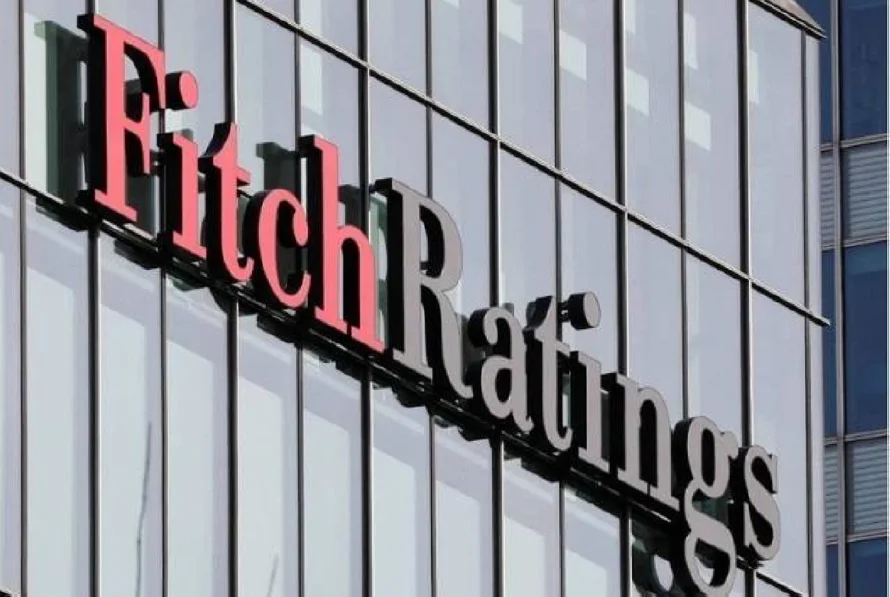 Fitch mantiene calificación de El Salvador en "B-" con perspectiva estable tras acuerdo con FMI