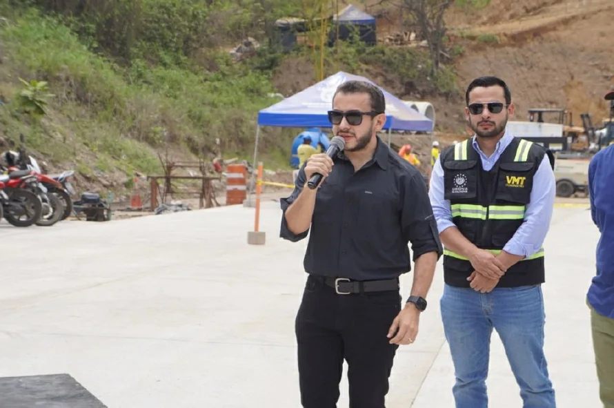 Construcción de viaducto de Los Chorros lleva un 25 % de avance, según Obras Públicas