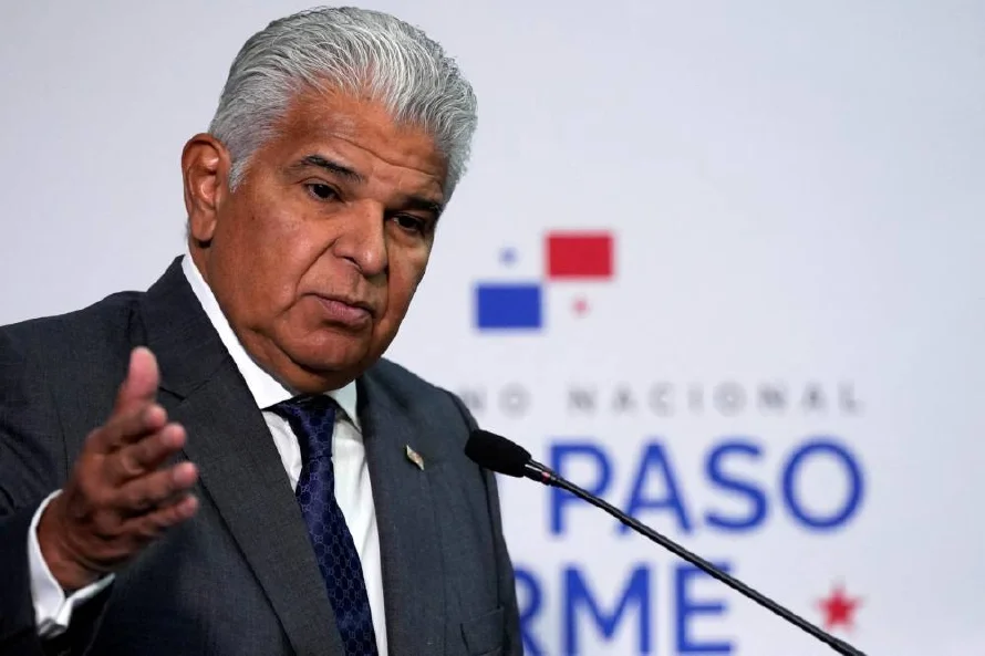Mulino reitera en este 1 de mayo la soberanía panameña sobre el Canal y augura más empleo