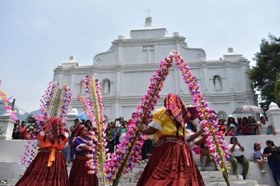 Mayo florece en Panchimalco con su Festival de las Flores y las Palmas 2025
