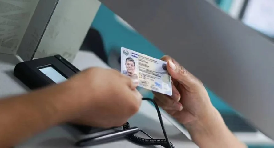 Más de 30,000 salvadoreños realizaron trámites del DUI en el primer trimestre de 2025