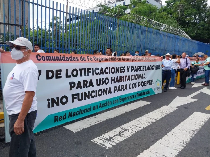 Vivienda trabaja reformas por "casos duros" en lotificaciones sin regularizar