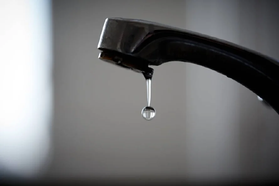 Reparación de fuga afectará servicio de agua en 10 localidades de Colón, La Libertad Oeste