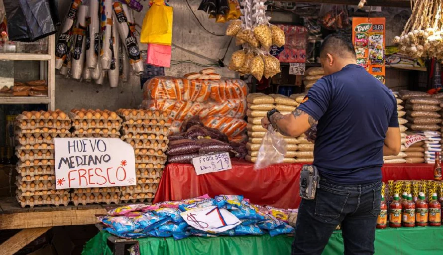 El Salvador volvió a caer en deflación al cerrar en -0.11 % en abril