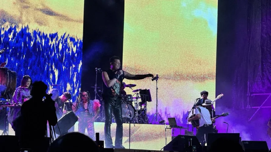 El Salvador vibró con la energía de Carlos Vives y "El rock de mi pueblo vive tour"