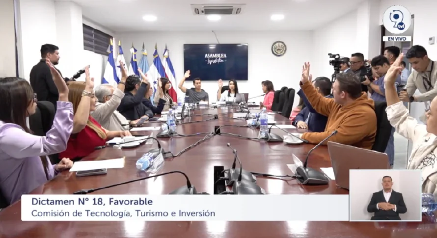 Dictaminan prórroga de un año a decreto para mantener precios del gas con transferencias a envasadoras