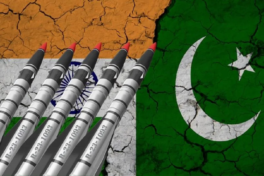 Pakistán acusa a la India de lanzar misiles contra su propia población y contra Afganistán