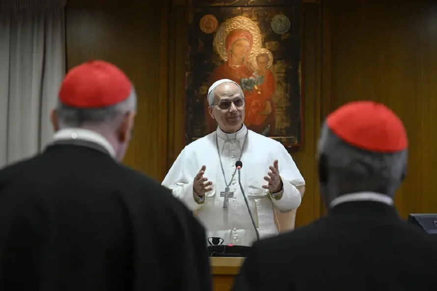 El Papa León XIV explica que eligió su nombre por León XIII y su defensa social